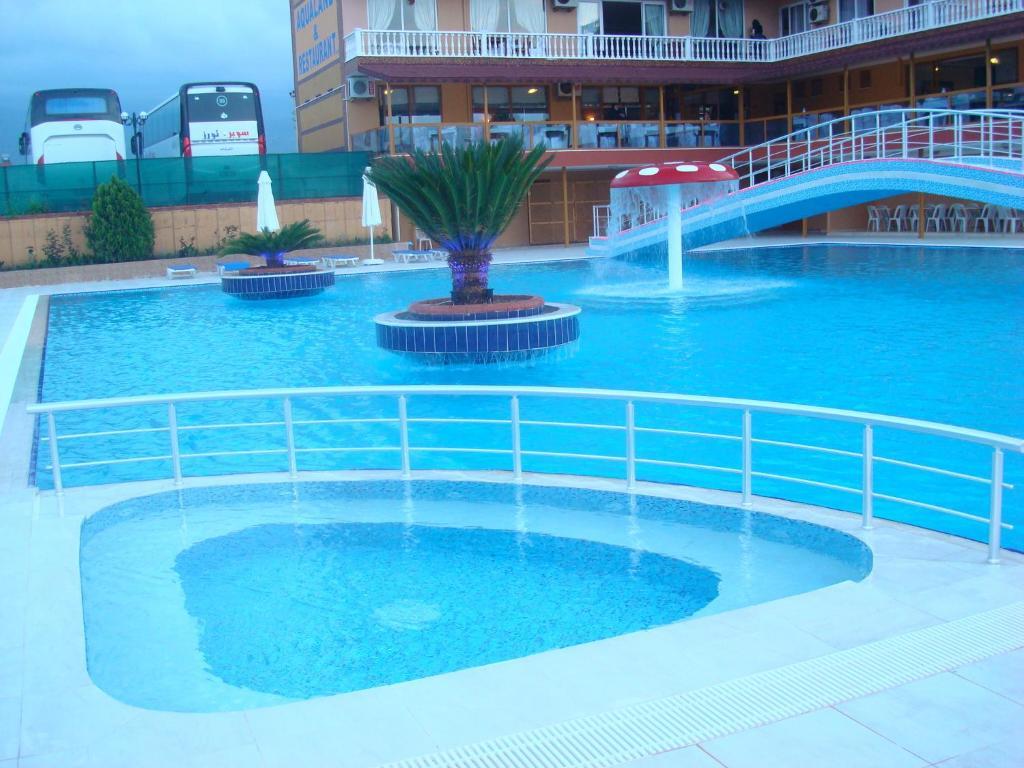 Club Casmin Hotel İskenderun Extérieur photo
